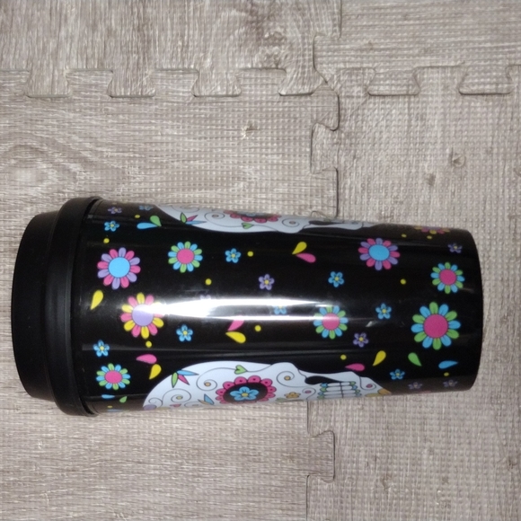 NWT Sugar Skull Travel Mug and 2 Towels Set - Picture 4 of 15